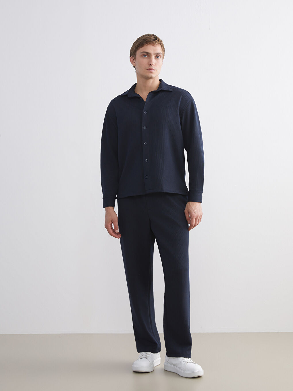 Lacivert Rahat Kalıp Uzun Kollu Erkek Gömlek-2