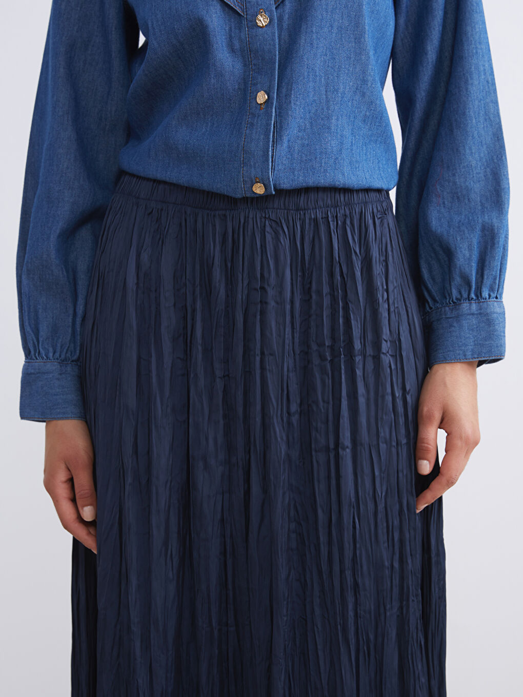 Lacivert Beli Lastikli Saten Pileli Etek-3