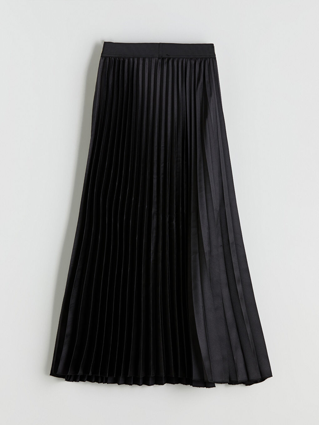 Siyah Beli Lastikli Saten Pileli Etek-5