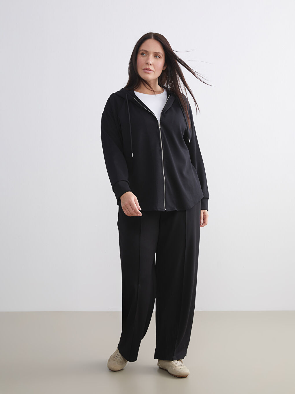 Siyah Kapüşonlu Oversize Kadın Fermuarlı Sweatshirt-9