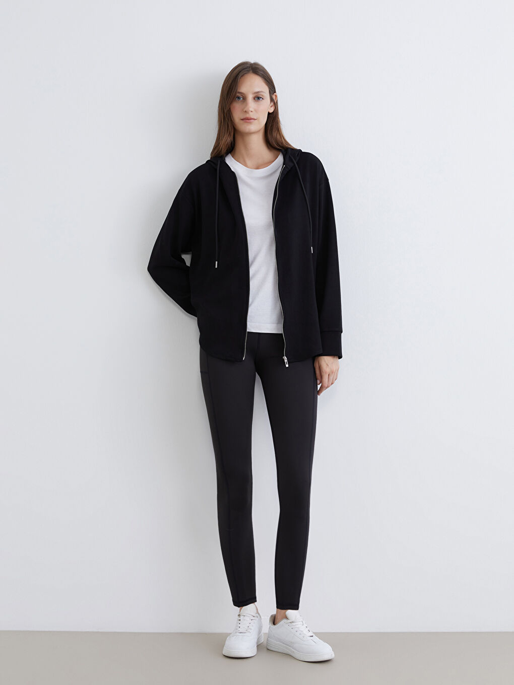 Siyah Kapüşonlu Oversize Kadın Fermuarlı Sweatshirt-3