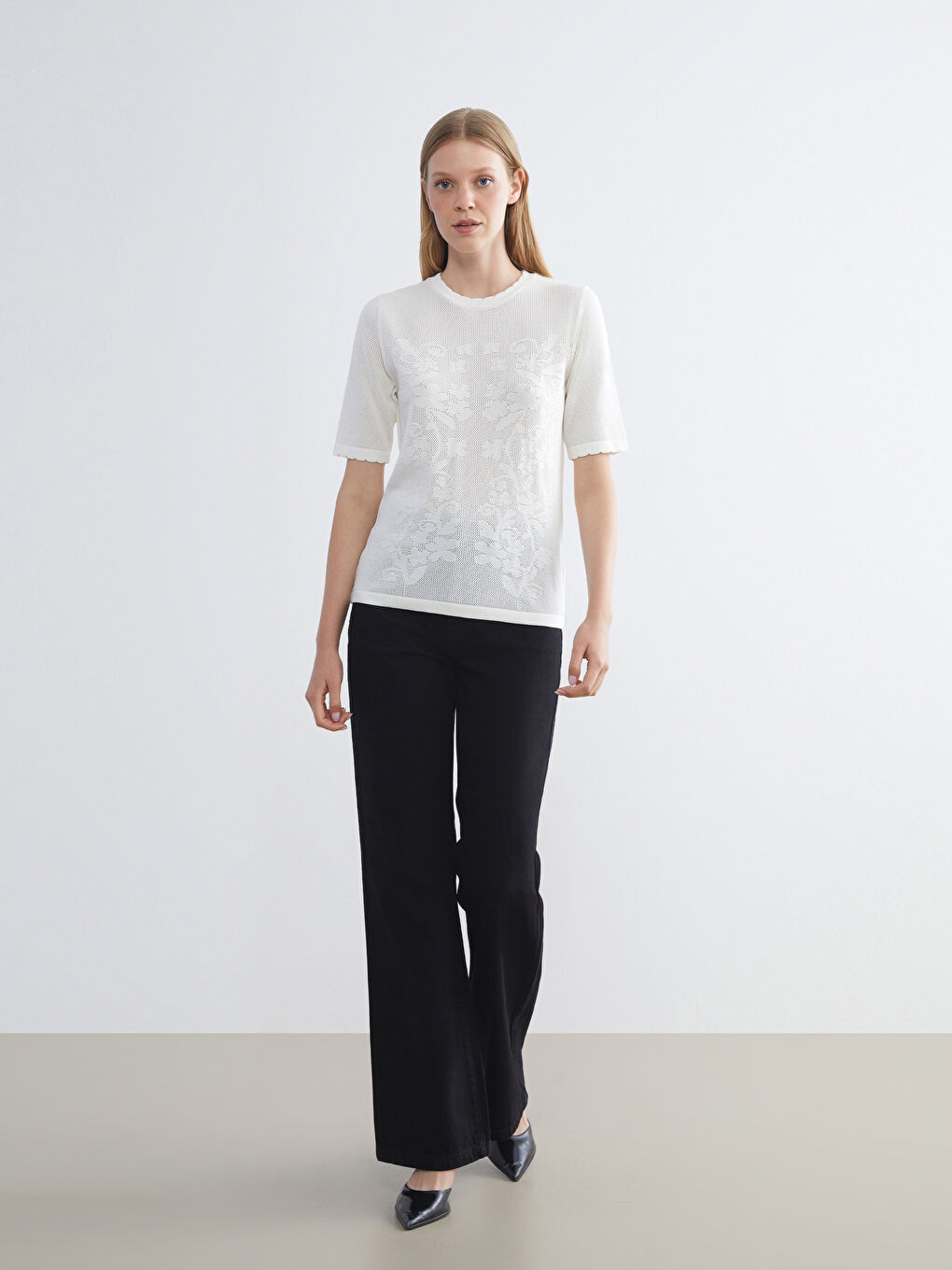 Ekru Kısa Kollu Çiçekli Kadın Triko Kazak-1