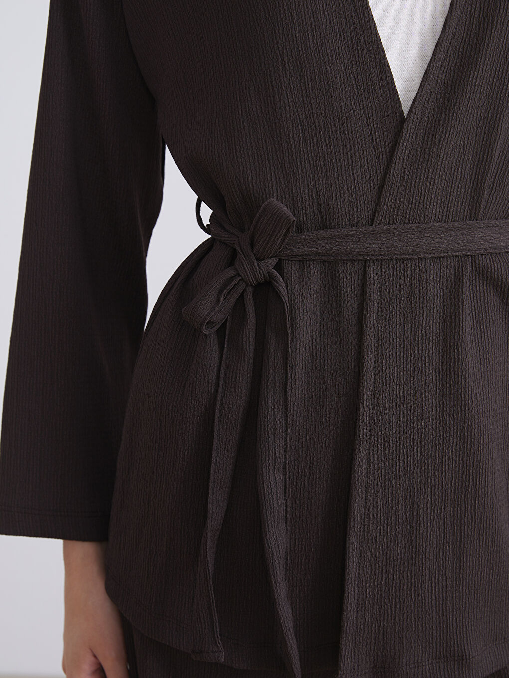 Kahverengi Şal Yaka Dokulu Kadın Hırka-5