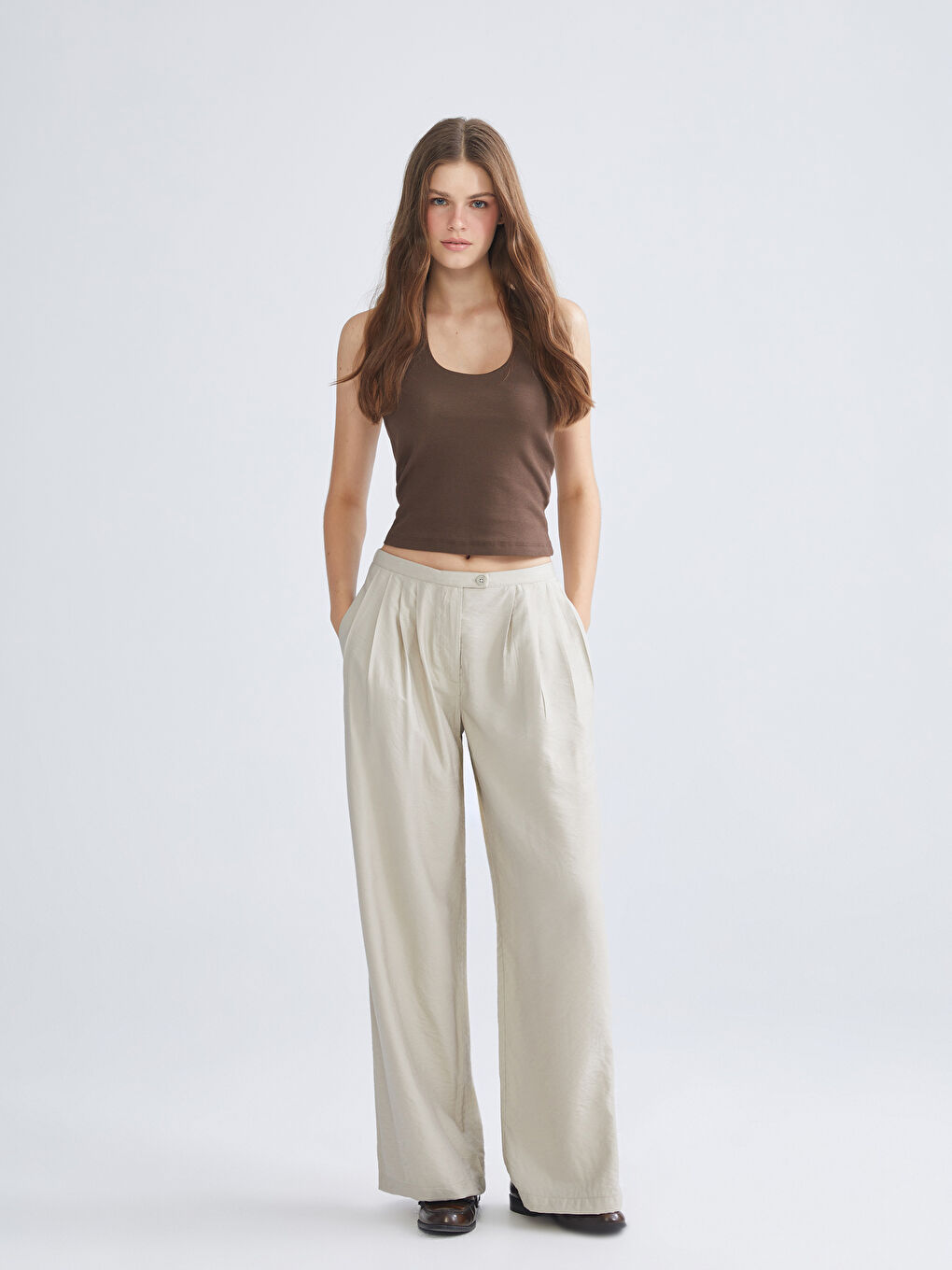 Kahverengi Halter Yaka Fitilli Kadın Atlet-1