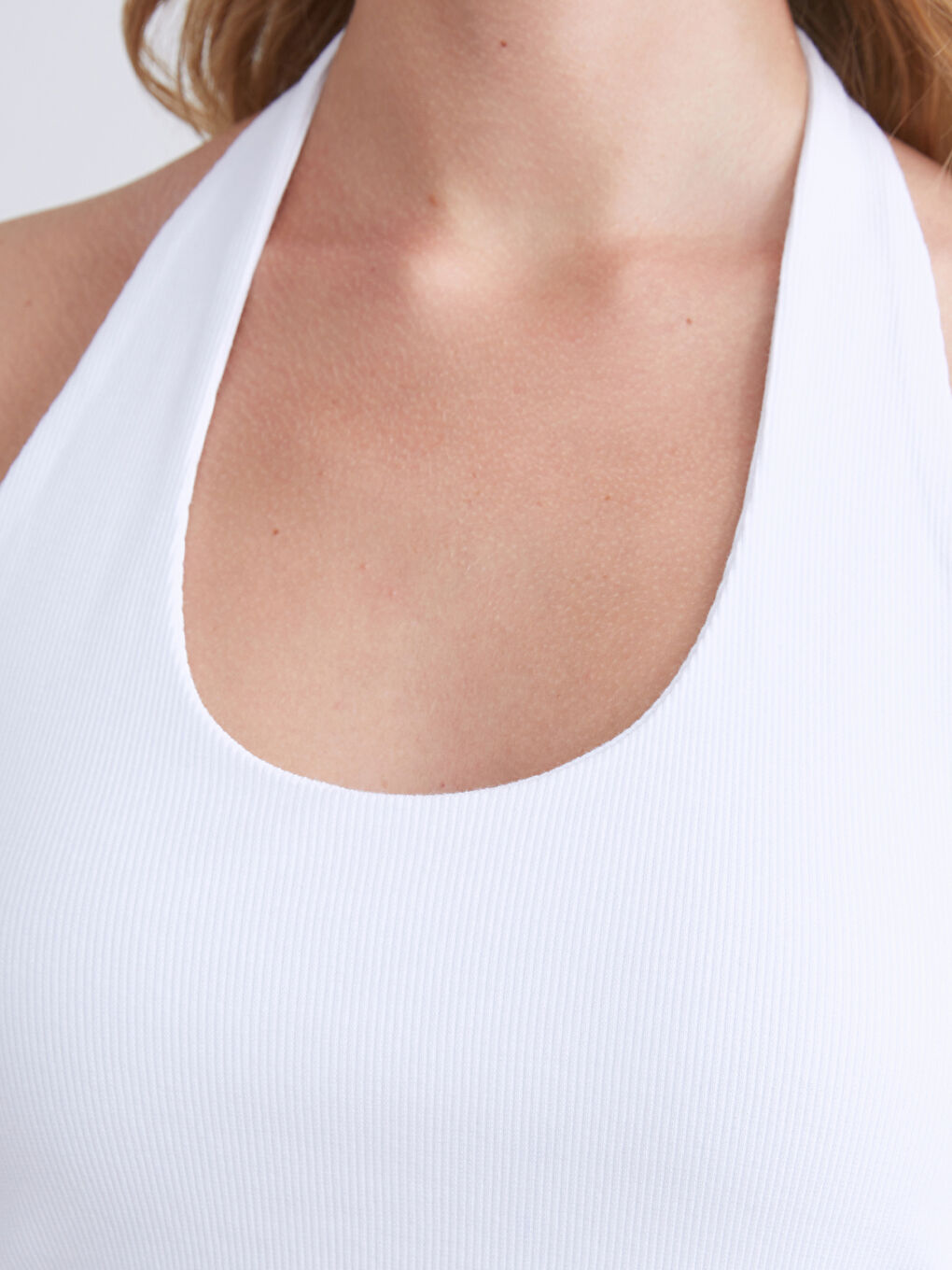 Beyaz Halter Yaka Fitilli Kadın Atlet-4