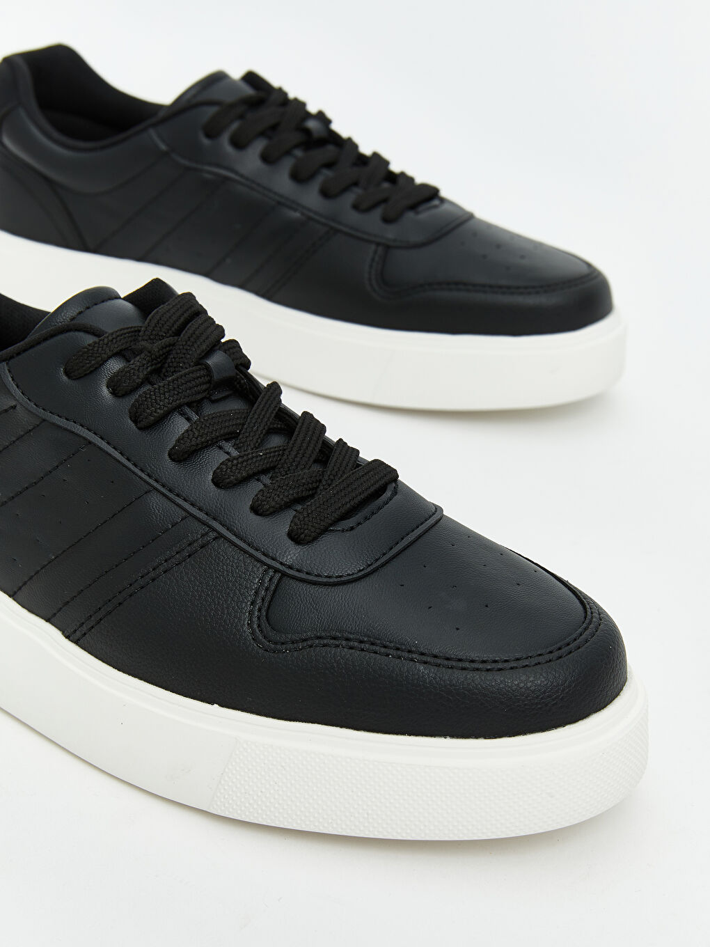 Lace-Up Men's Sneakers-2