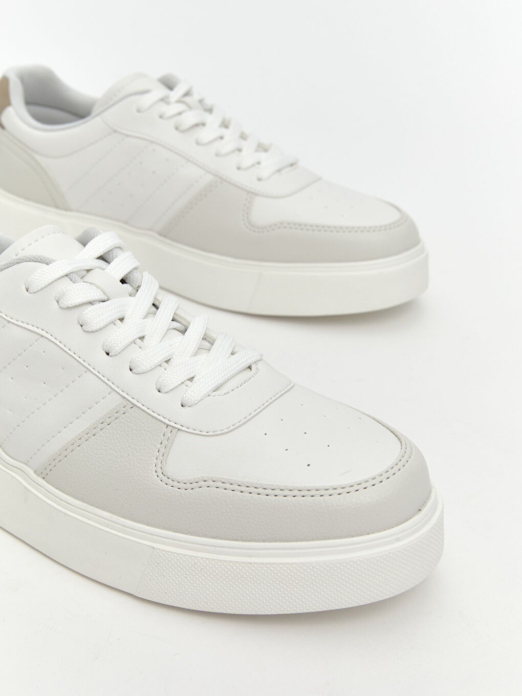 Beyaz Bağcıklı Erkek Spor Ayakkabı-2