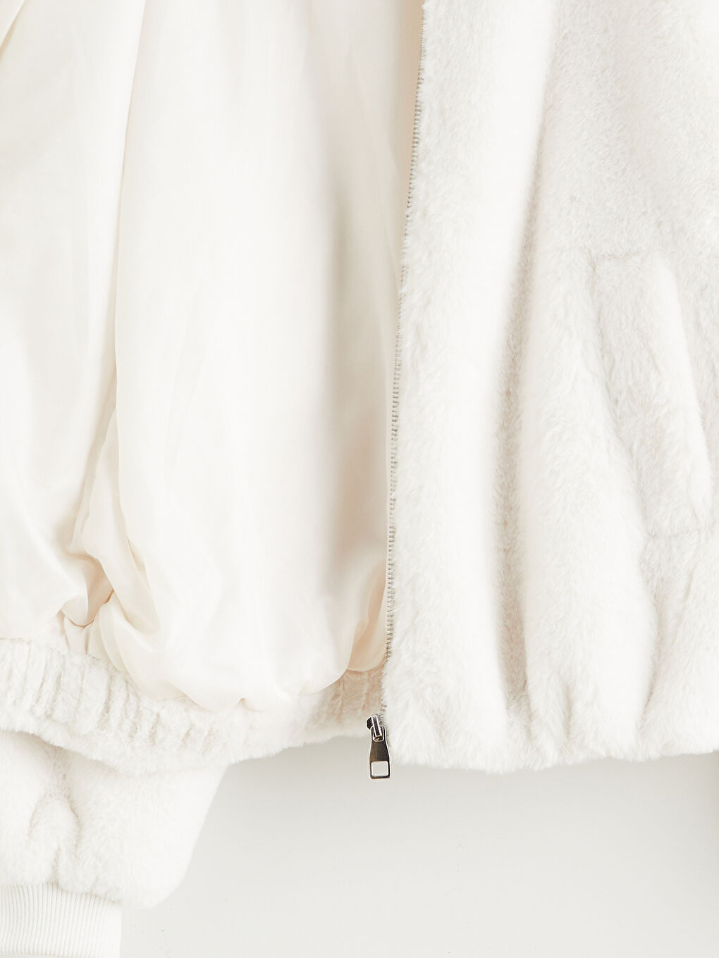 Ekru Gömlek Yaka Oversize Kadın Pelüş Mont-6