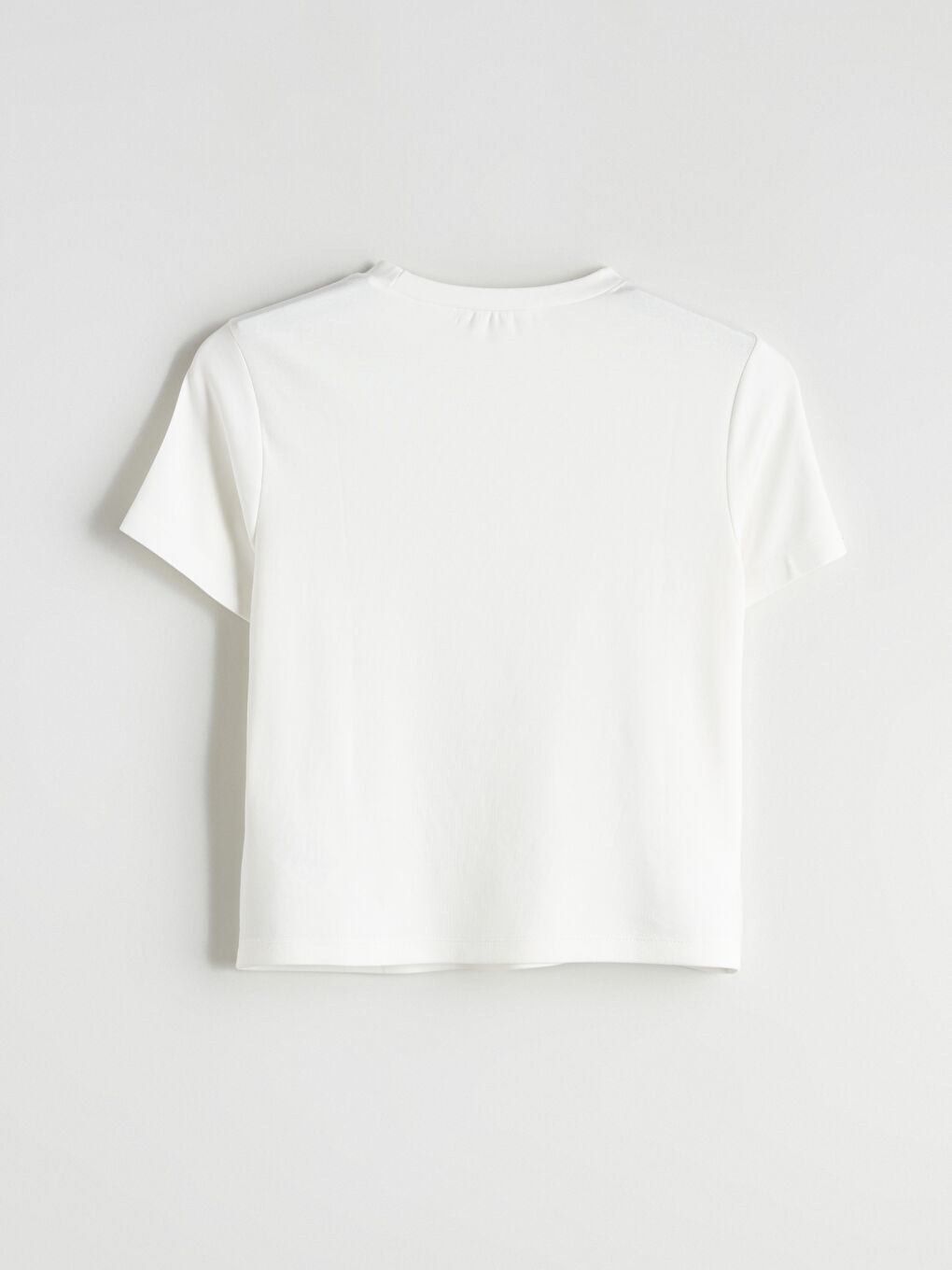 Ekru Bisiklet Yaka Taşlı Kadın Tişört-11