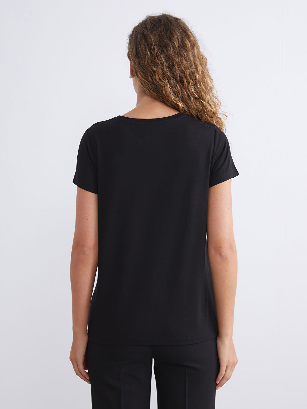 LCWAIKIKI Classic Woman BLACK T-Shirt -W5K562Z8-CVL