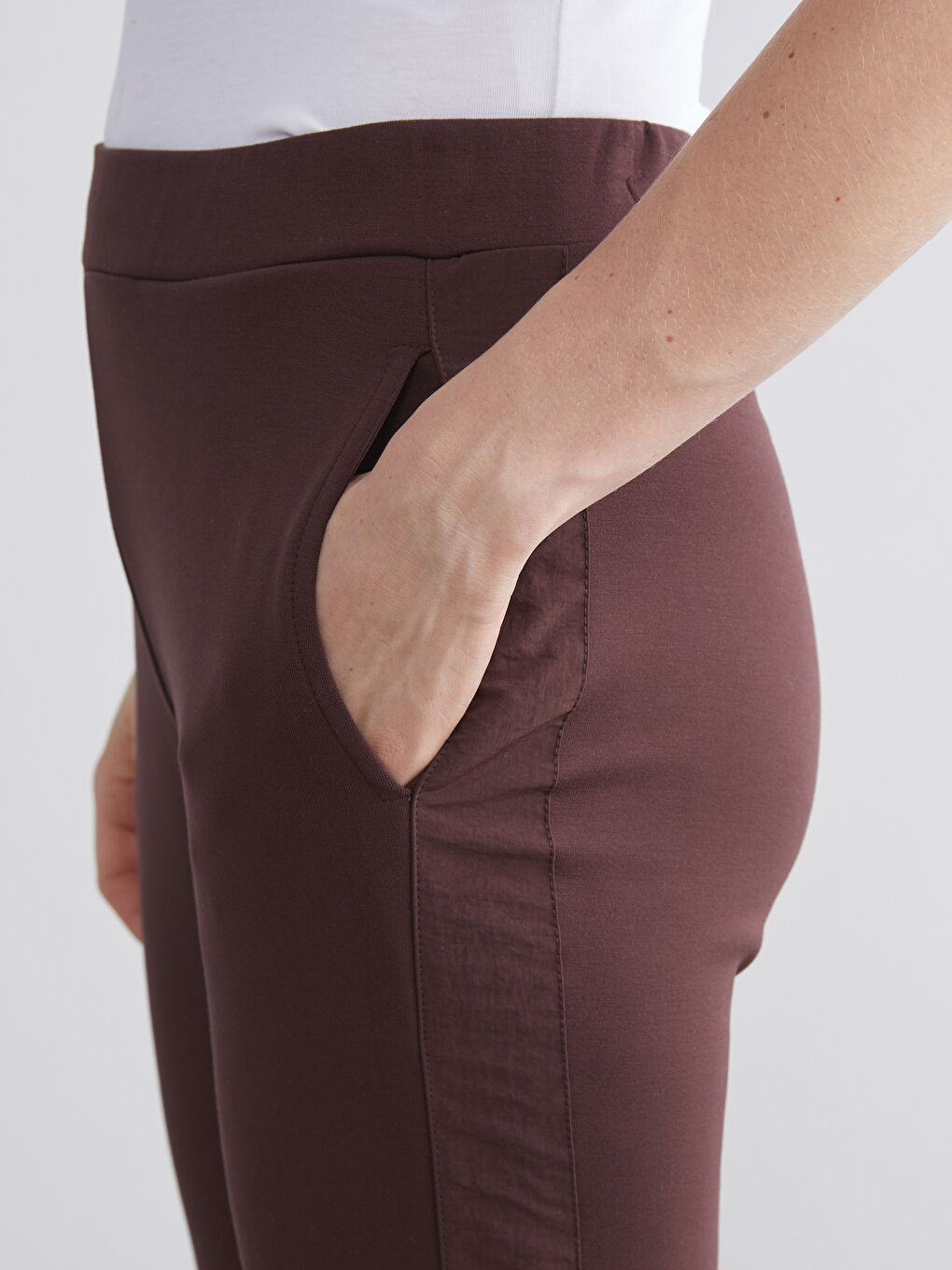 Kahverengi Beli Lastikli Kadın Eşofman Altı-3