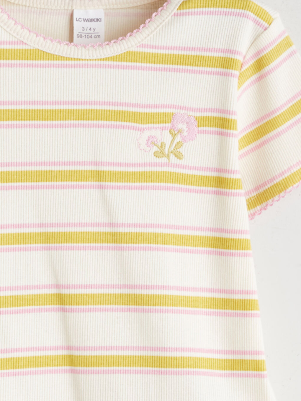 Yeşil Bisiklet Yaka Çizgili Kız Çocuk Tişört-2