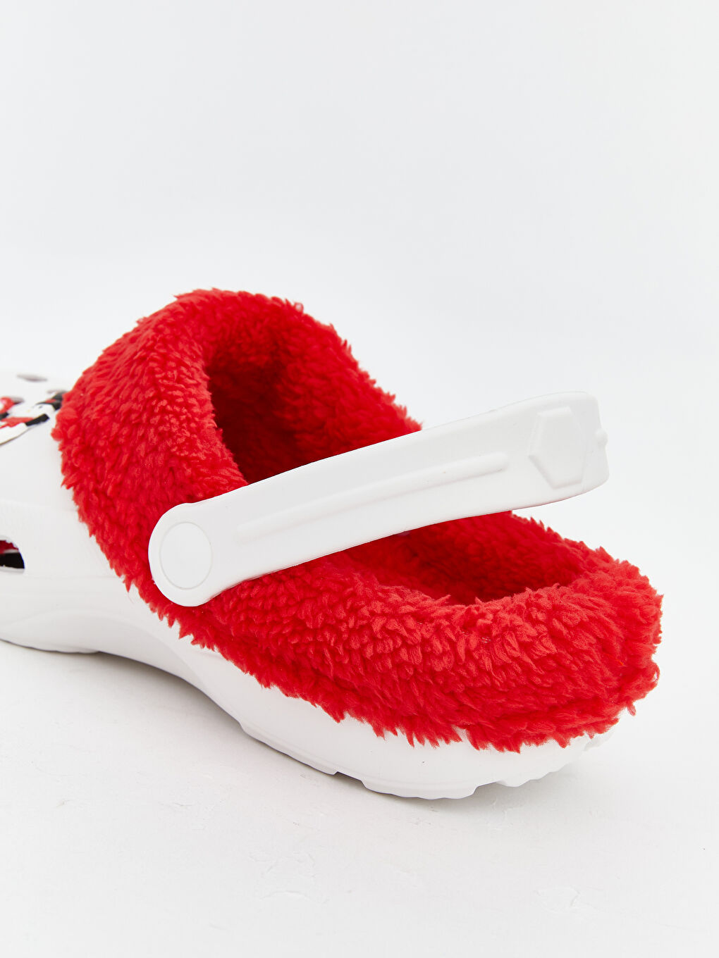 საშობაო თემატიკის ქალებისთვის სახლის ჩუსტები-4