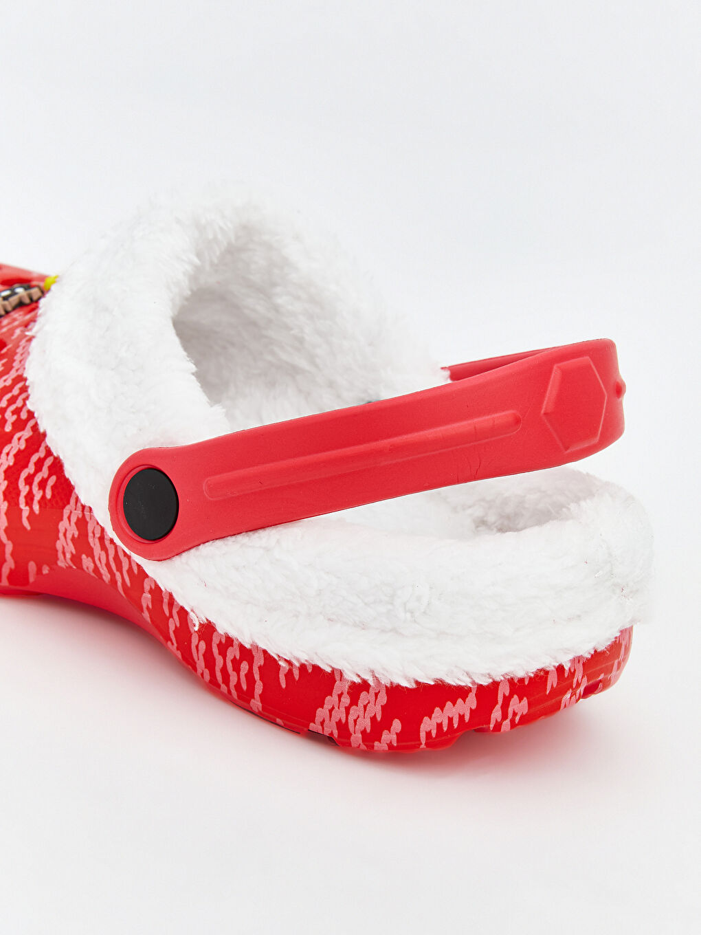 ფუმფულა ჩუსტები ქალებისთვის-4