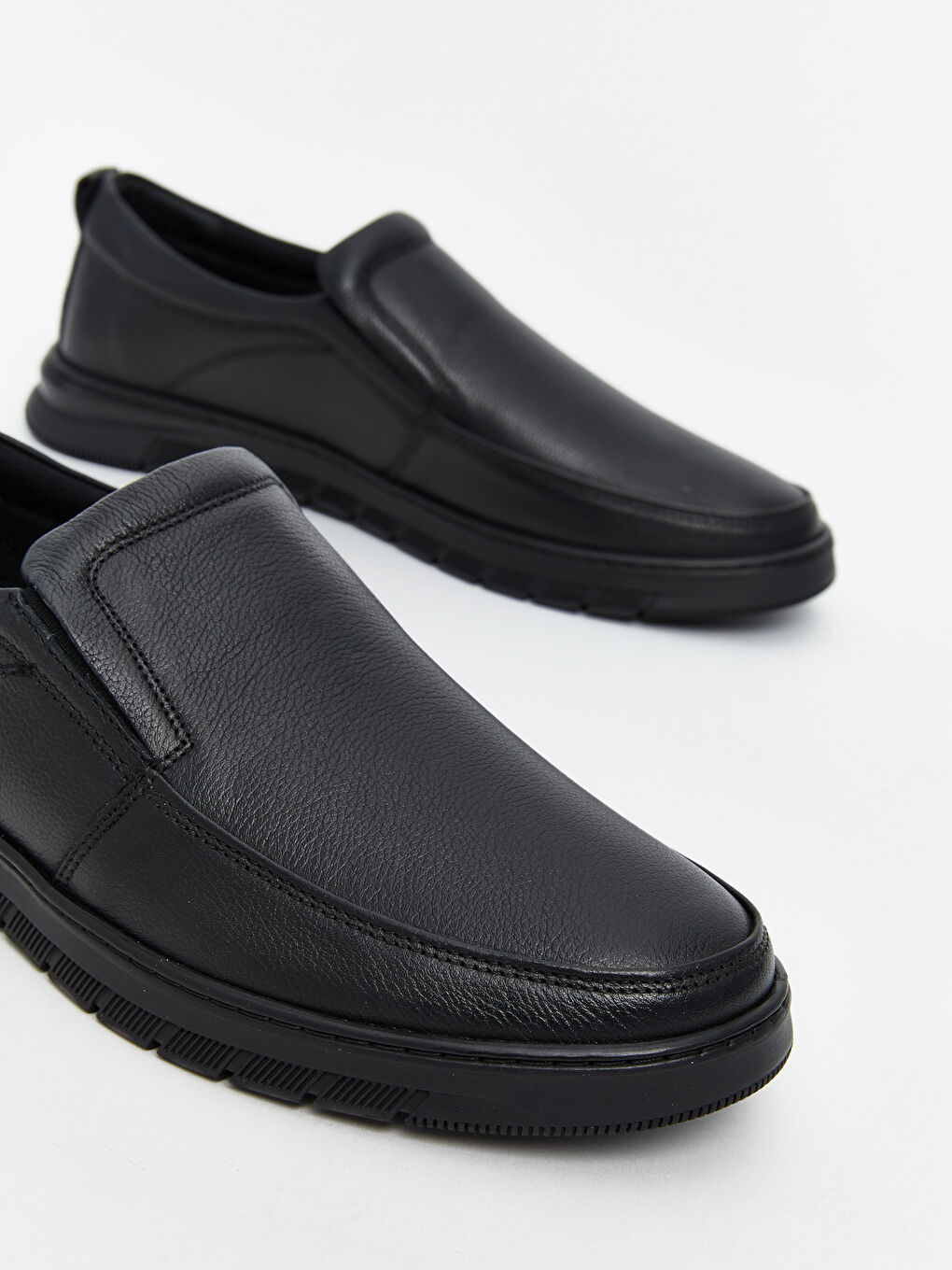 Siyah Deri Görünümlü Erkek Klasik Ayakkabı-2