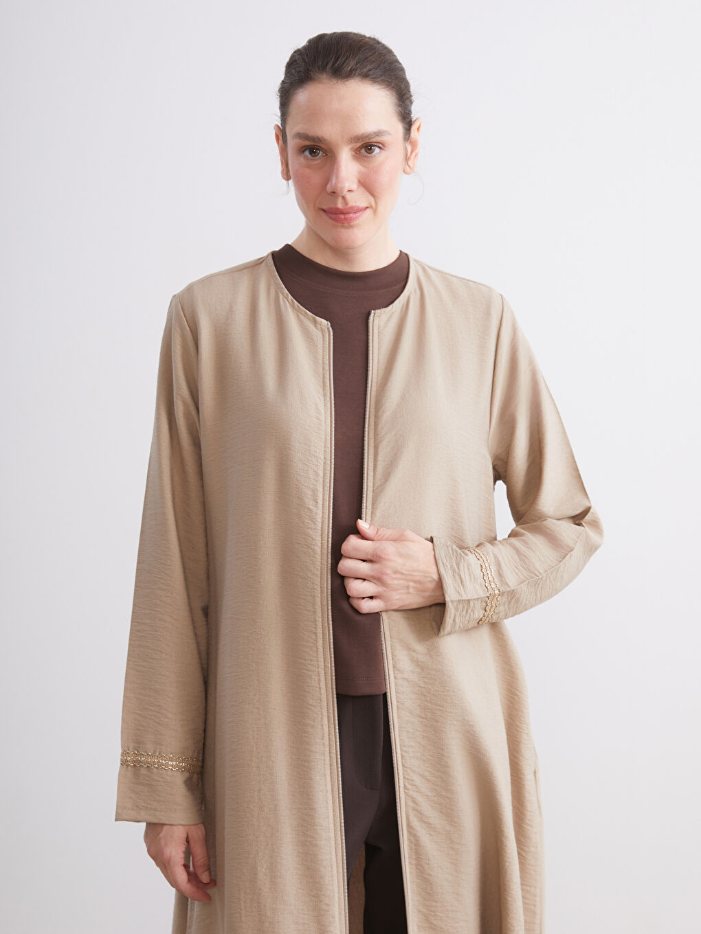 Bej Bisiklet Yaka Keten Görünümlü Kadın Ferace-1