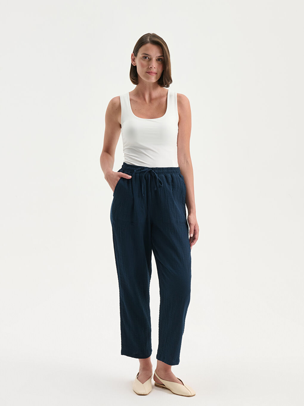 Lacivert Beli Lastikli Dokulu Kadın Pantolon