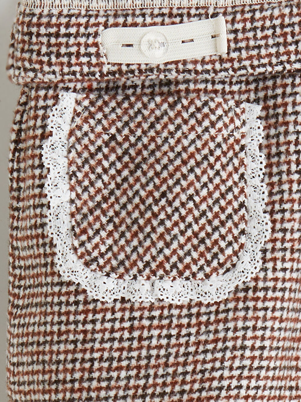 Bordo Beli Lastikli Kaz Ayağı Desenli Kız Çocuk Şort-1