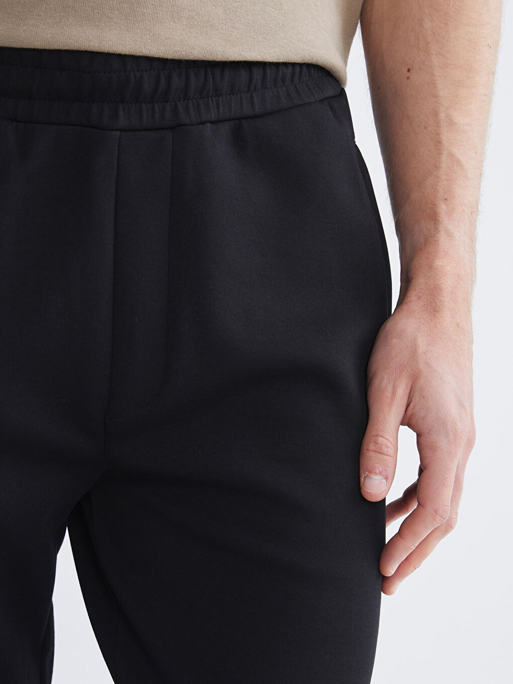 Siyah Standart Kalıp Erkek Jogger Eşofman Altı-2