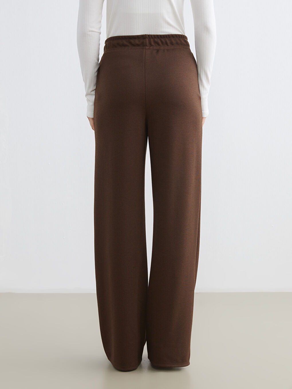 Kahverengi Beli Lastikli Geniş Paça Kadın Pantolon-7