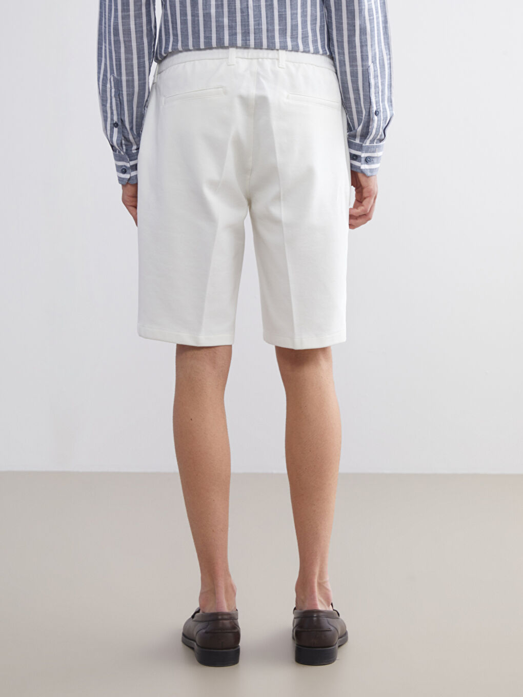 Ekru Standart Kalıp Erkek Şort-3