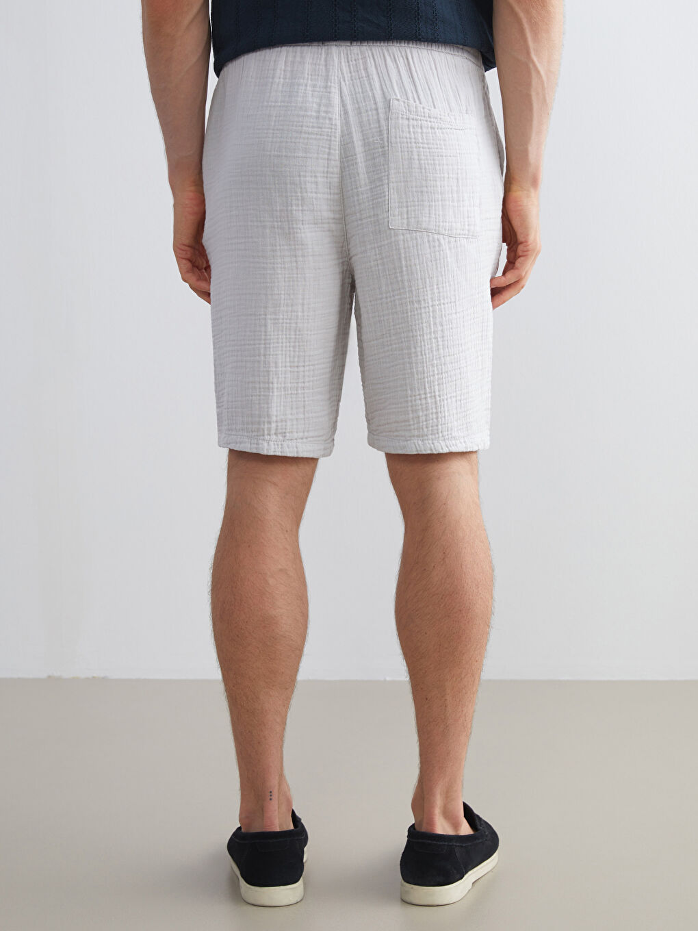 Gri Standart Kalıp Müslin Erkek Şort-3