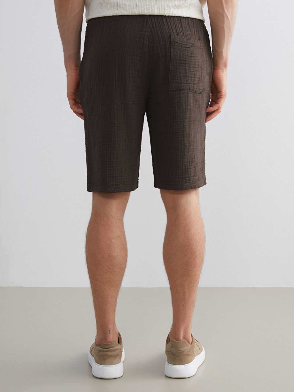 Kahverengi Standart Kalıp Müslin Erkek Şort-3