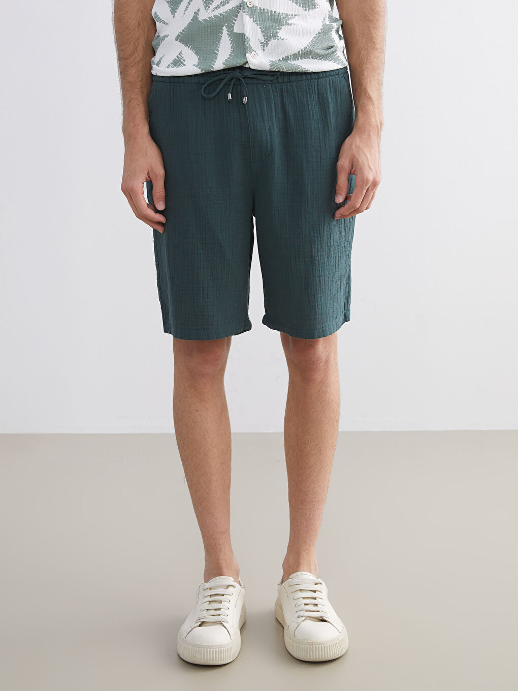 Yeşil Standart Kalıp Müslin Erkek Şort-1