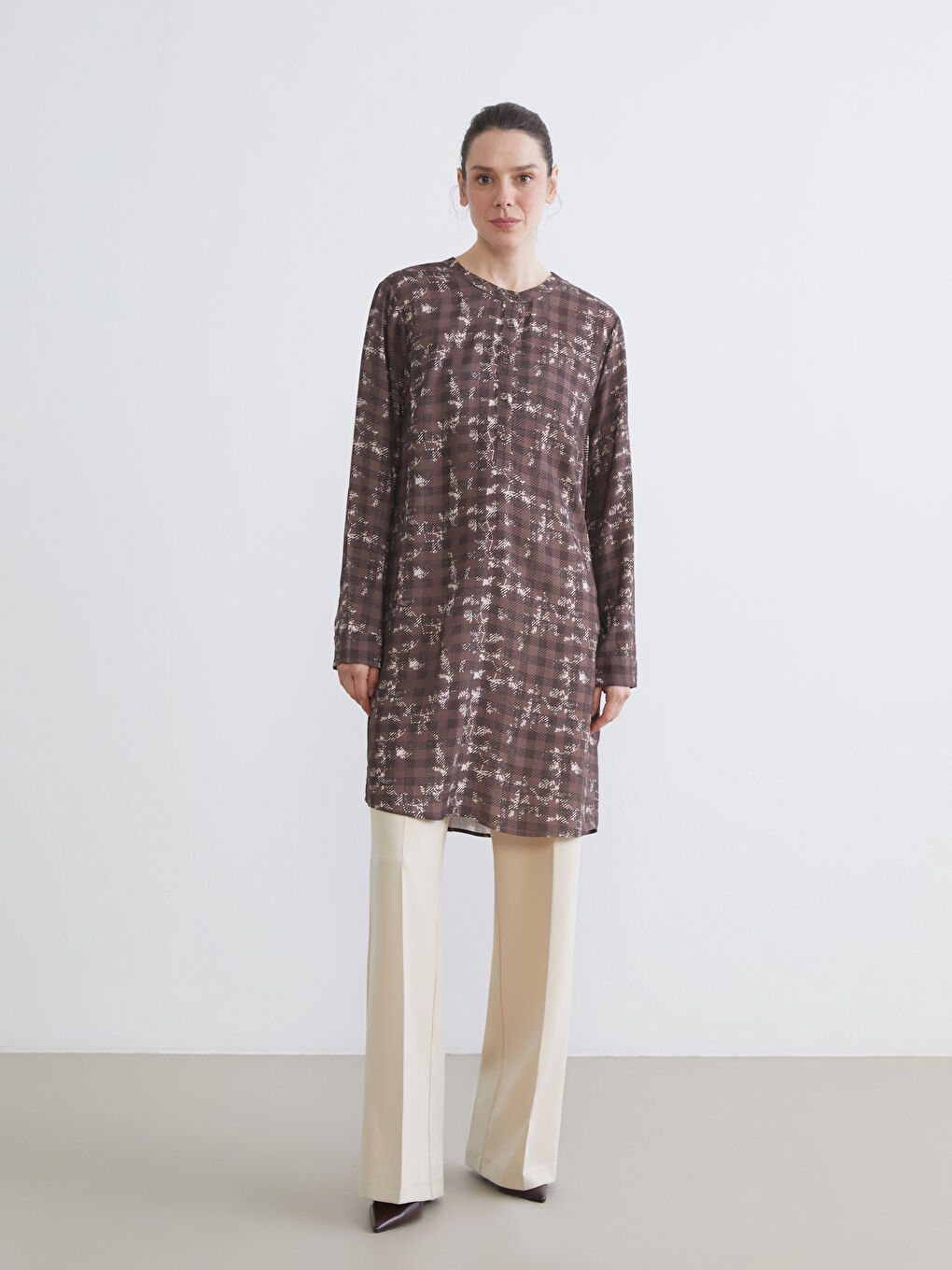 Kahverengi Bisiklet Yaka Etnik Desenli Kadın Tunik