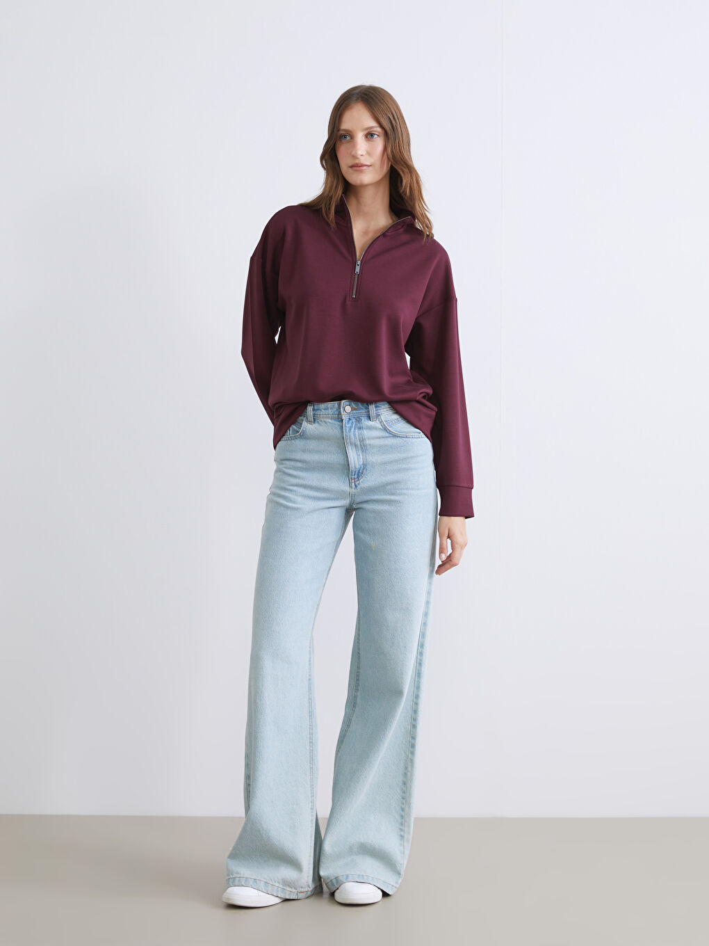 Mürdüm Dik Yaka Kadın Sweatshirt-1