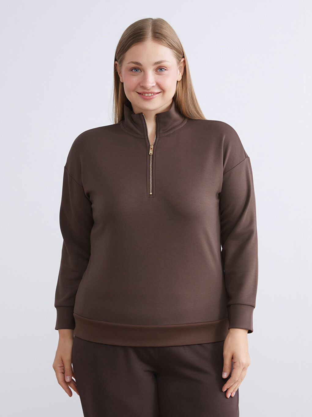 Kahverengi Dik Yaka Kadın Sweatshirt-1