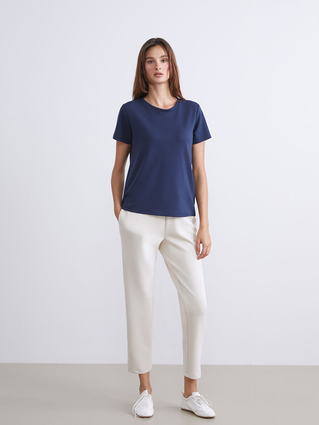 Lacivert Bisiklet Yaka Kadın Tişört-1