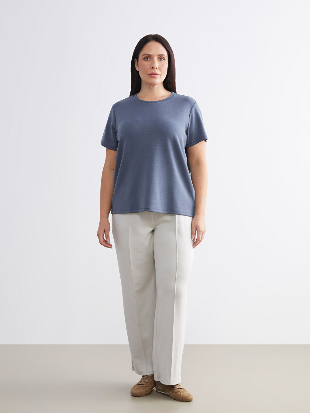 Antrasit Büyük Beden Bisiklet Yaka Kadın Tişört-6