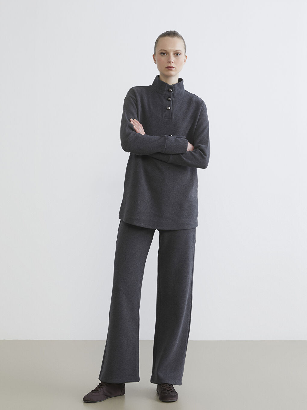 Antrasit Beli Lastikli Geniş Paça Kadın Eşofman Altı