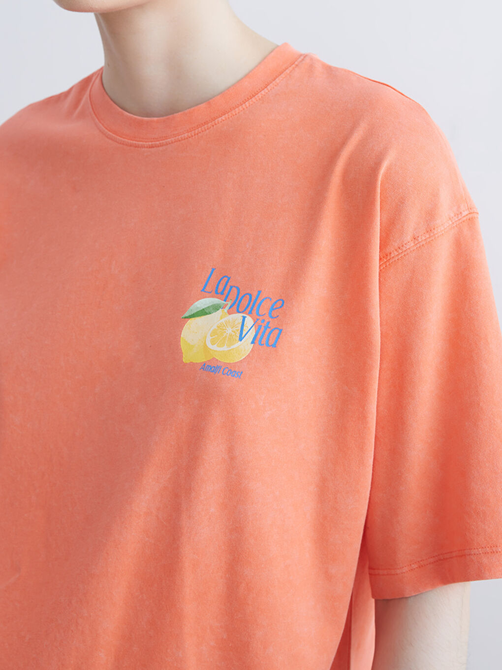 Mercan Bisiklet Yaka Baskılı Oversize Kadın Tişört-2