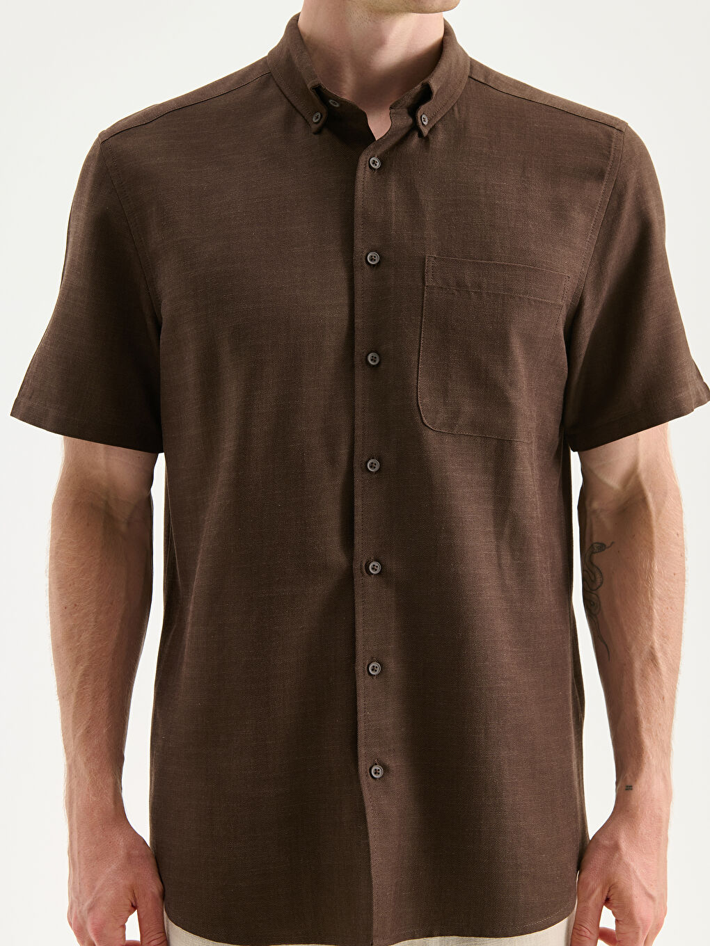 Kahverengi Regular Fit Kısa Kollu Keten Görünümlü Erkek Gömlek-2