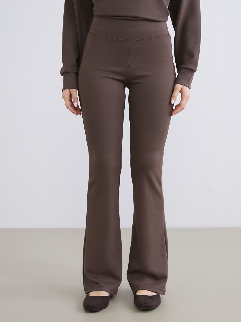 Kahverengi Beli Lastikli İspanyol Paça Kadın Eşofman Altı-1