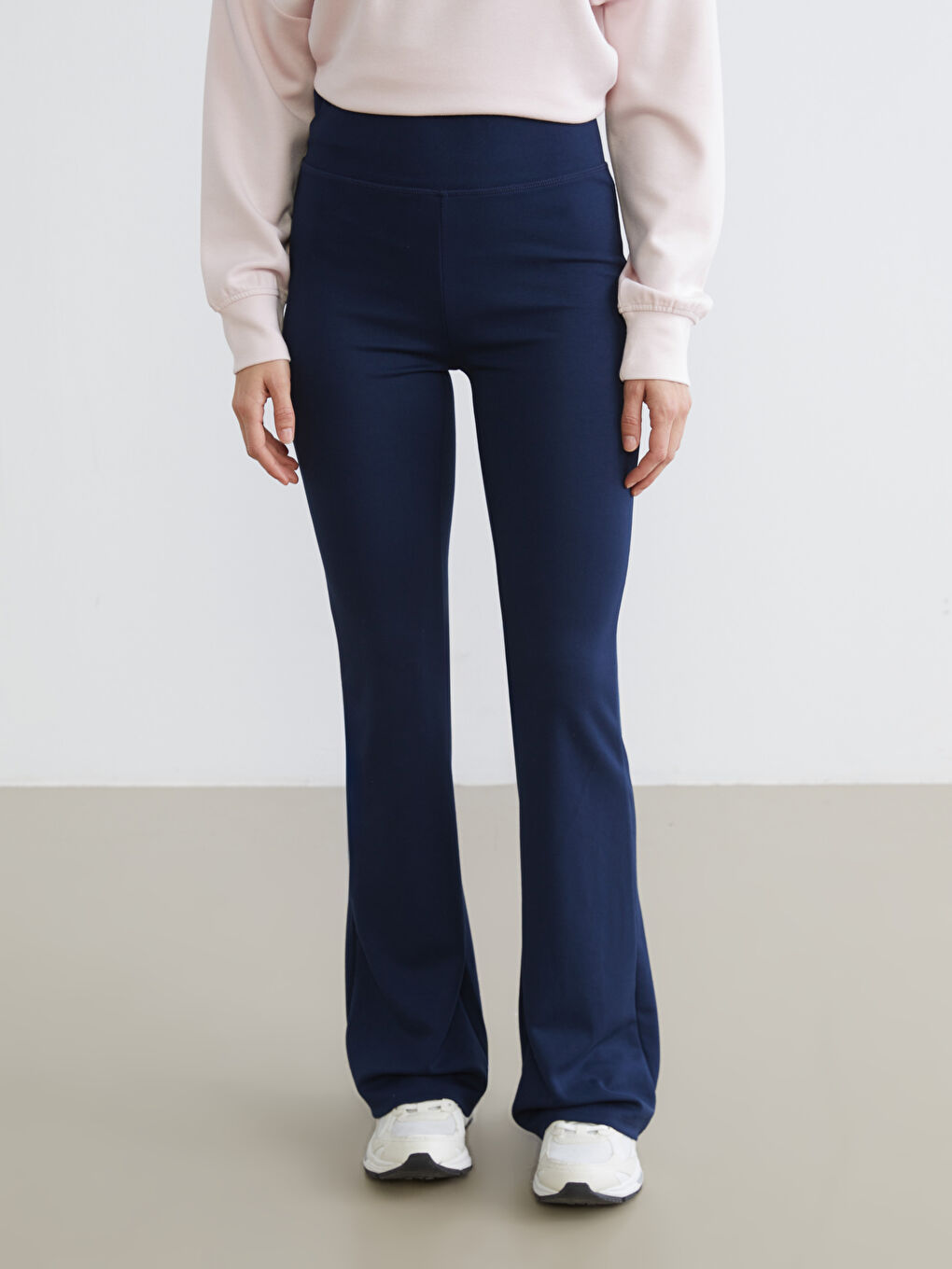 Lacivert Beli Lastikli İspanyol Paça Kadın Eşofman Altı-1