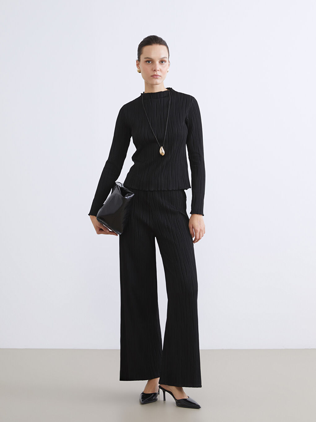 بودي نساء بنسيج بياقة عالية-1