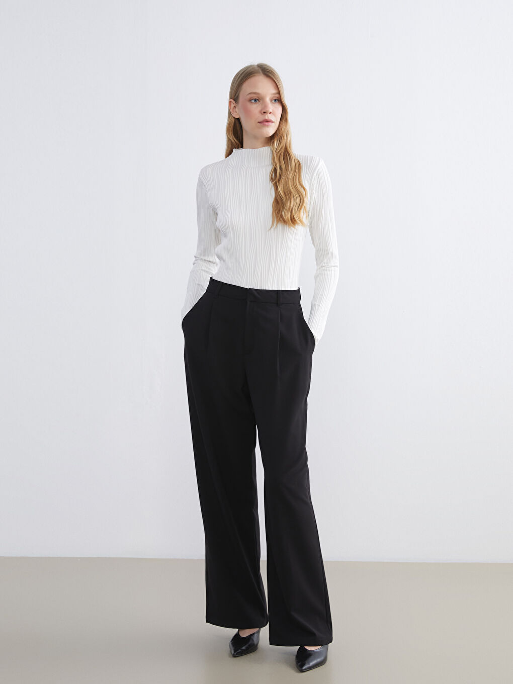 بودي نساء بنسيج بياقة عالية-1