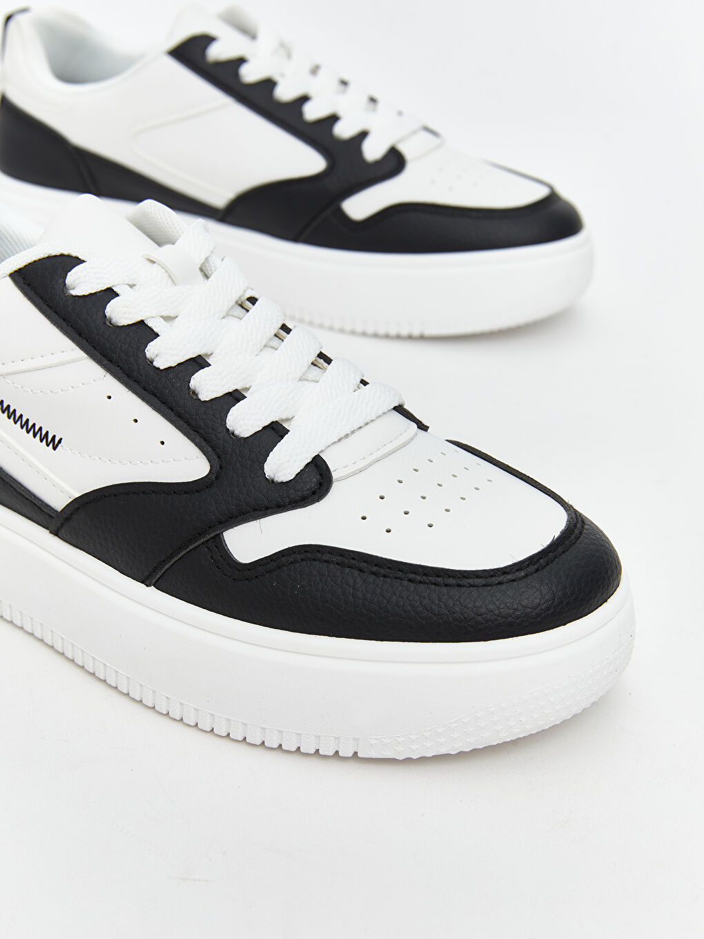 Lace-up Women's Sneakers-2