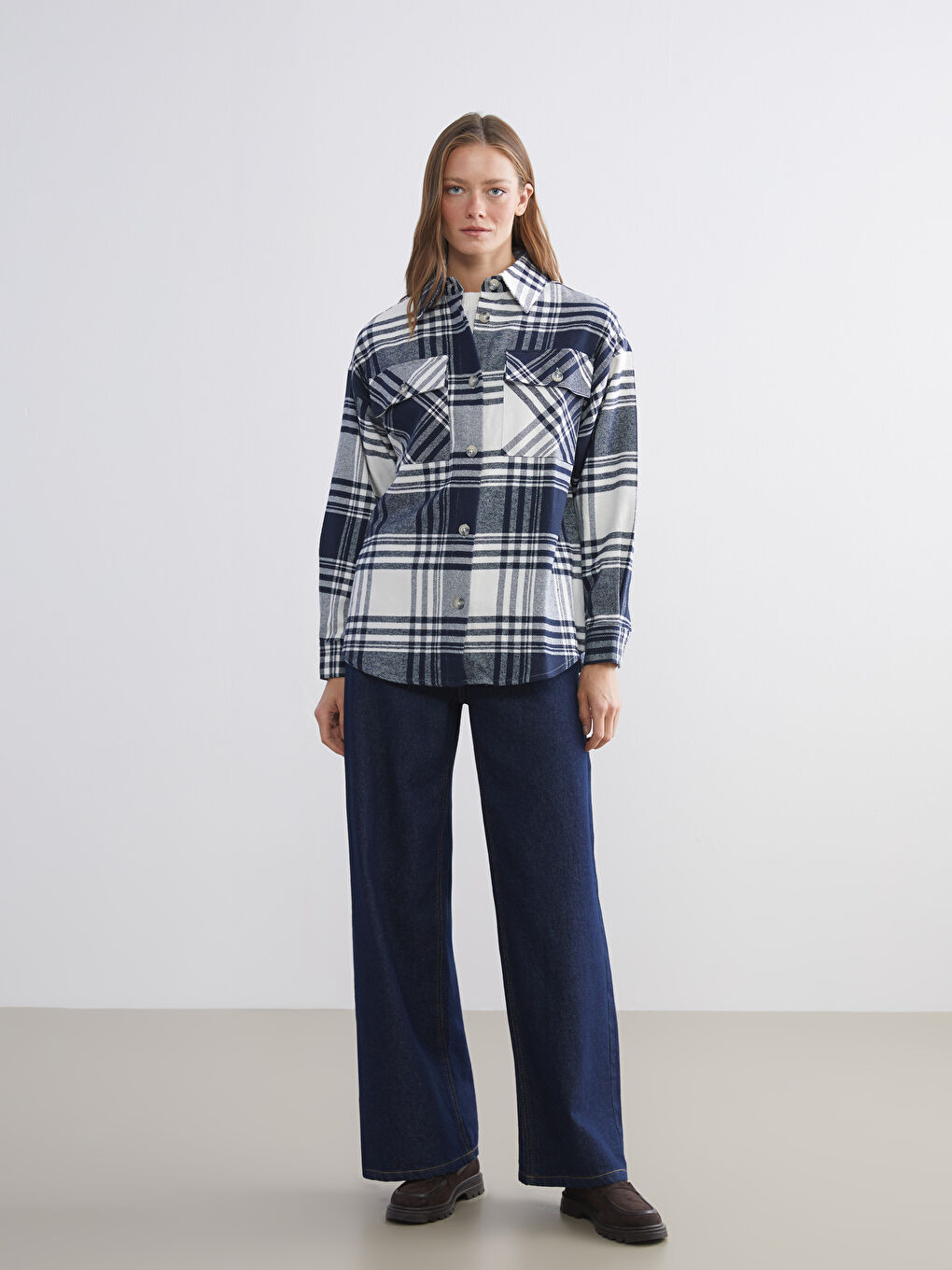 Plaid Oversize Women's Shirt-1