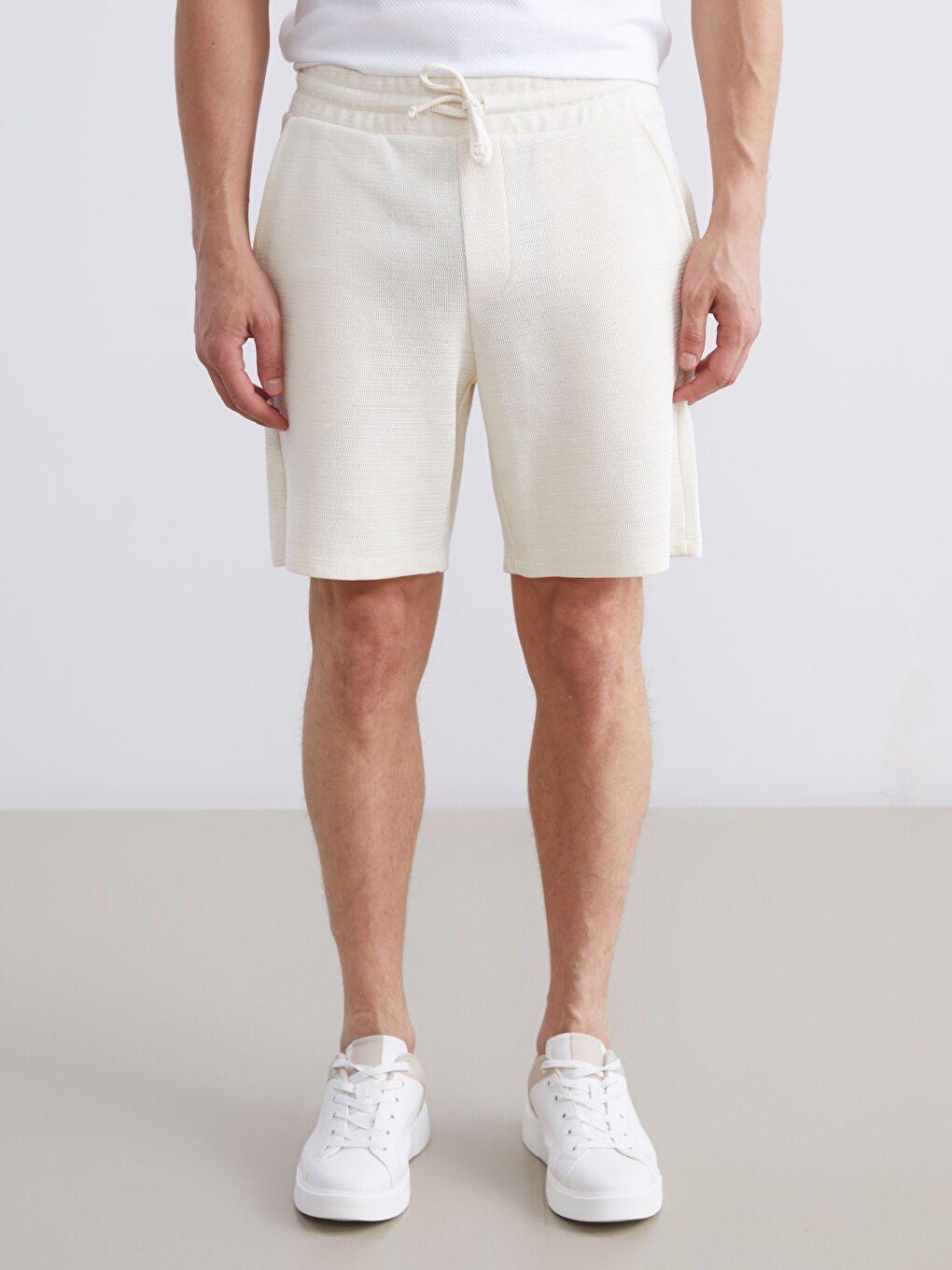 Gri Standart Kalıp Erkek Şort-1