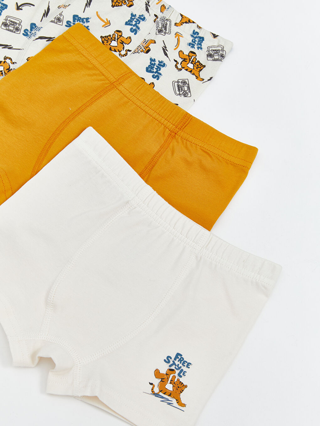 LCW Kids Elasticated Waist Printed Boys' Boxer Trunks 3-packs -W5K907Z1-LRA