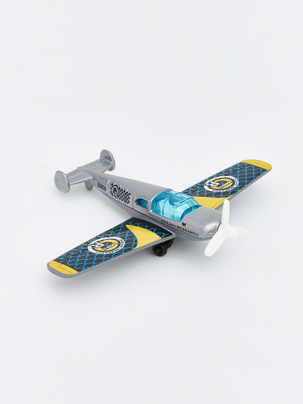 Mavi Kanatlı Boeing 747-8 UÇAK-1