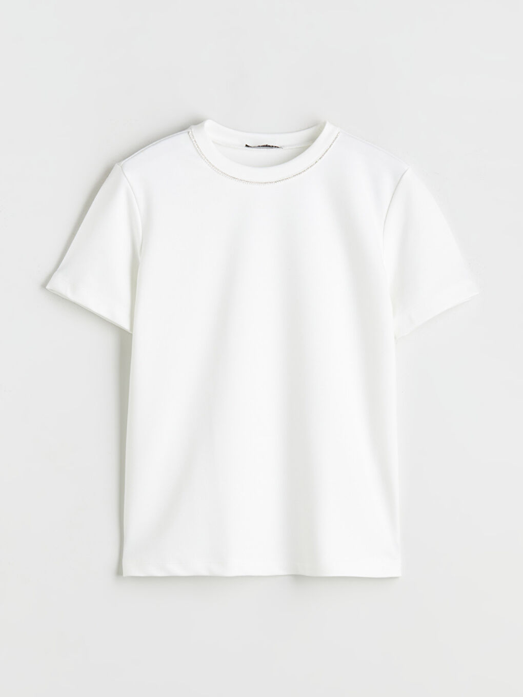 Ekru Bisiklet Yaka Taşlı Kadın Tişört-4