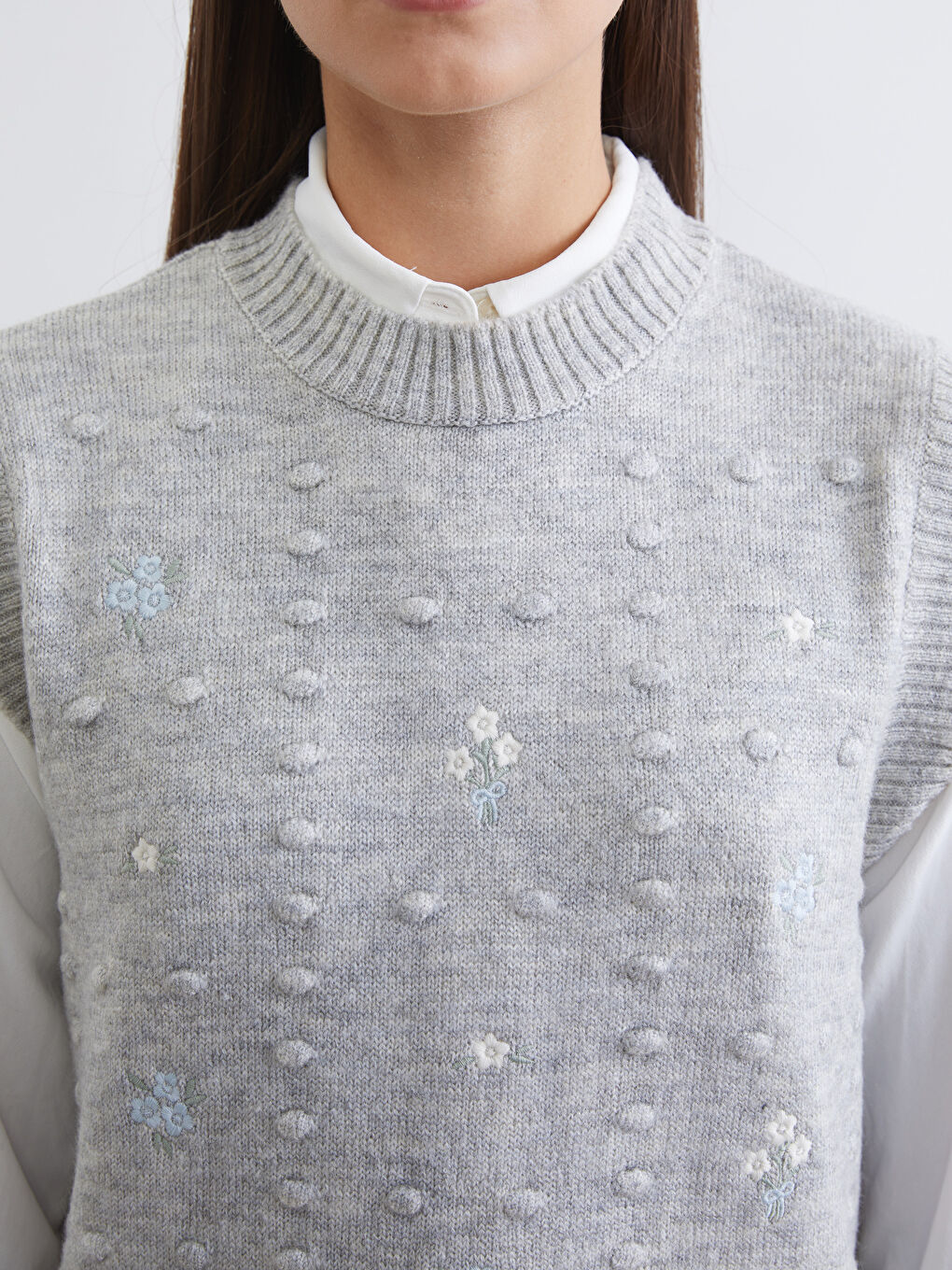 Gri Bisiklet Yaka Nakışlı Kadın Triko Süveter-2