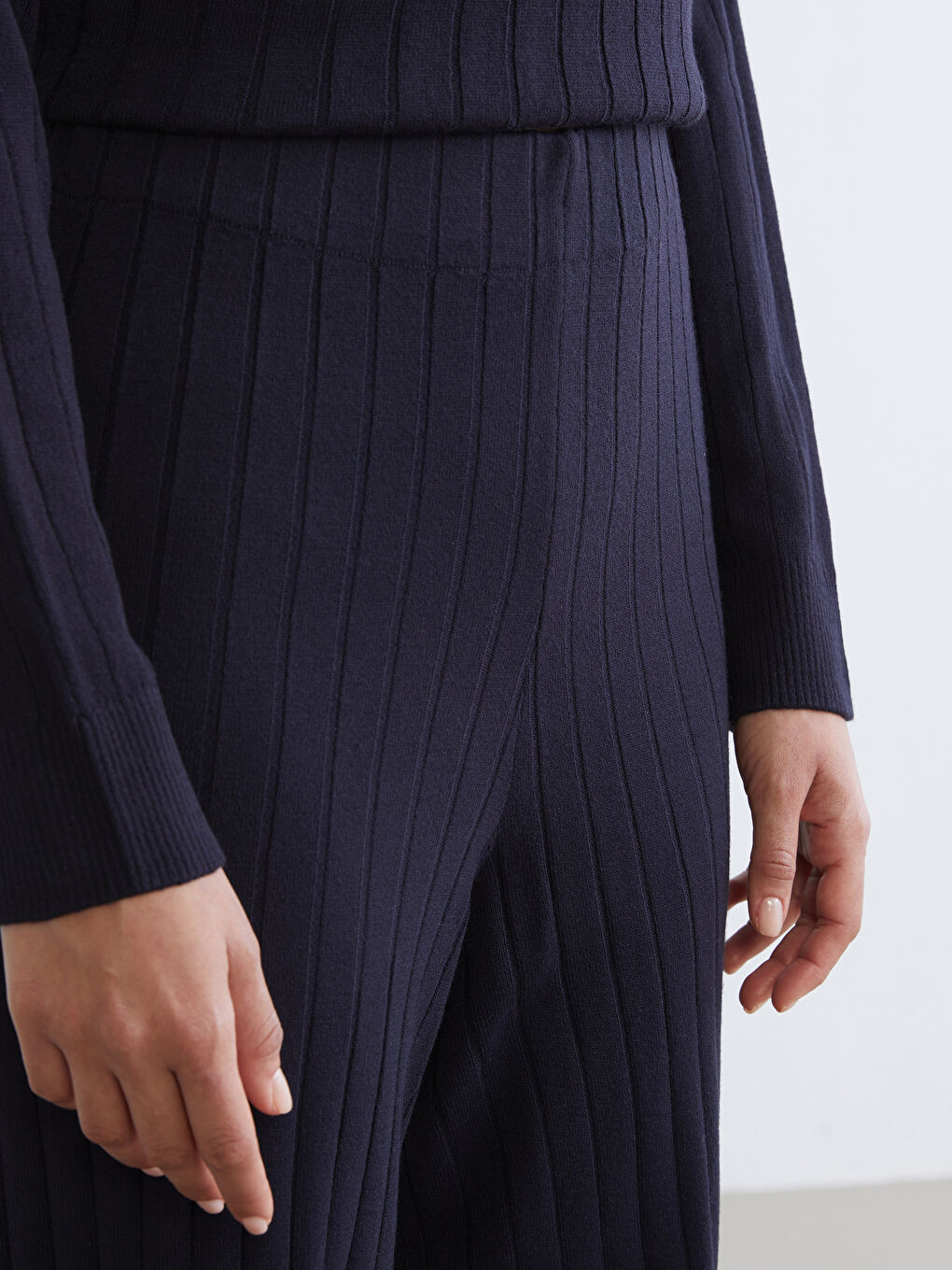 Elastischer Bund Weite Beine Strickwaren Hosen für Damen-2