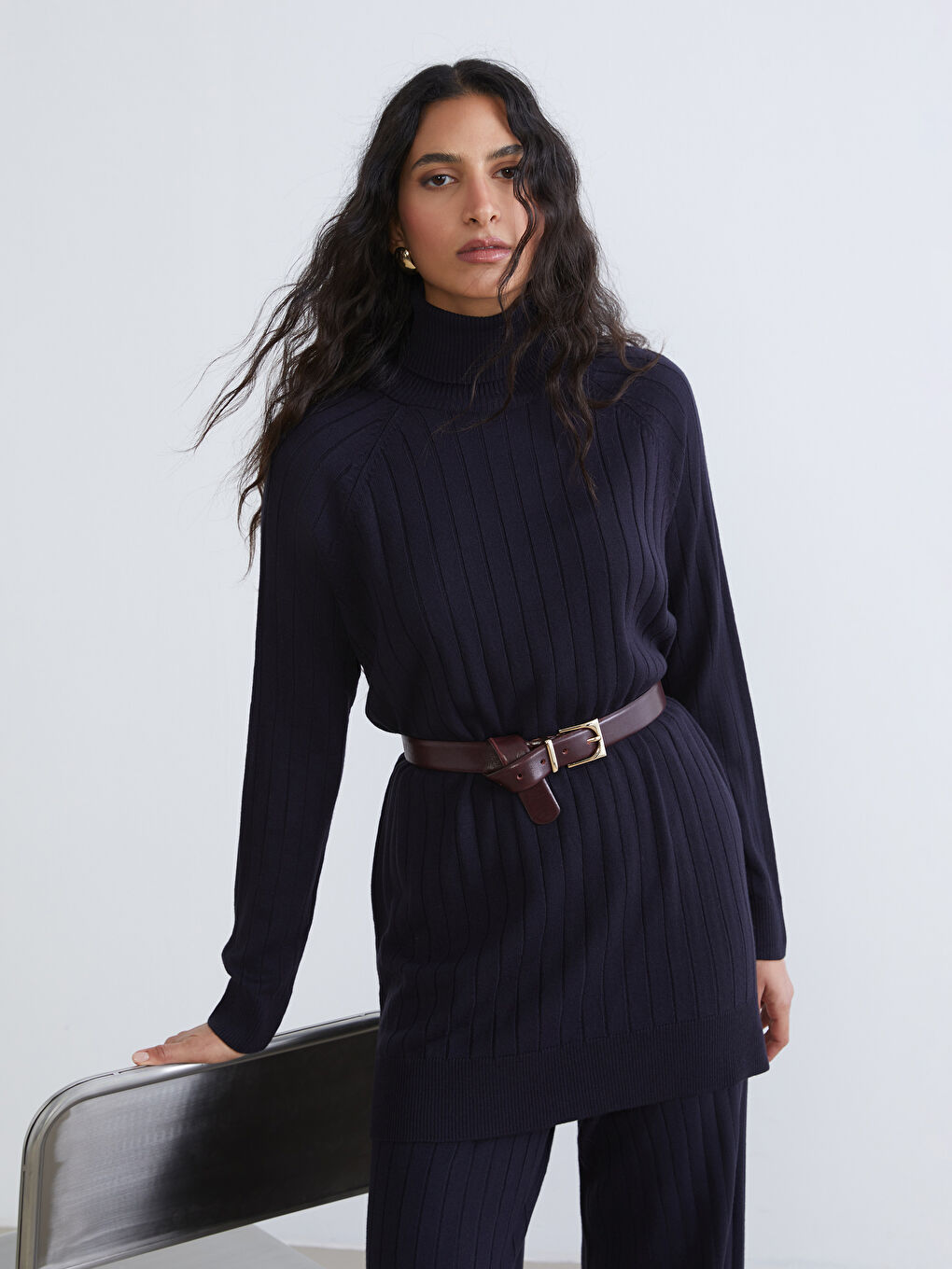 تونيك كحلي امرأة