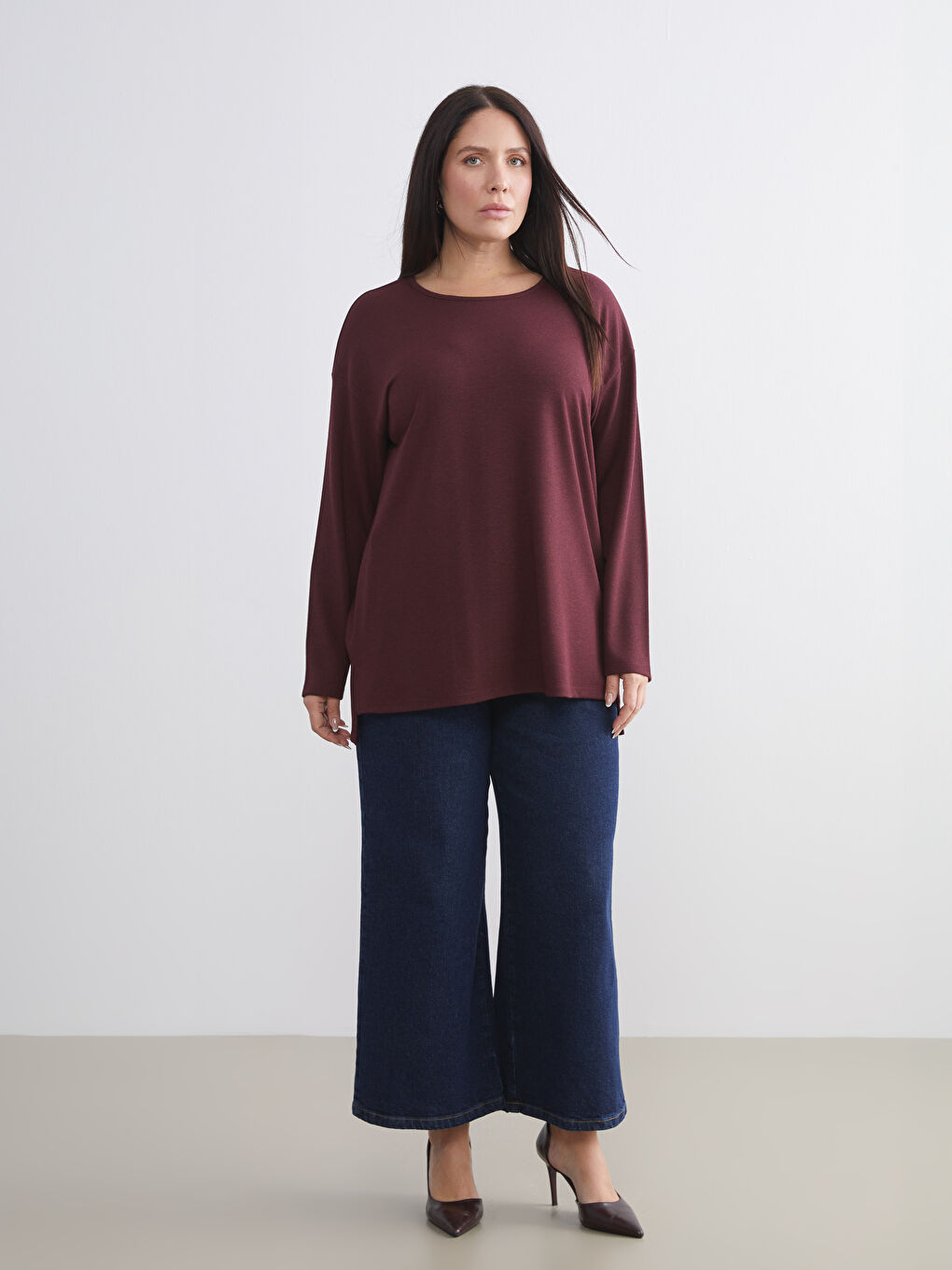 Mürdüm Bisiklet Yaka Oversize Kadın Tişört-5